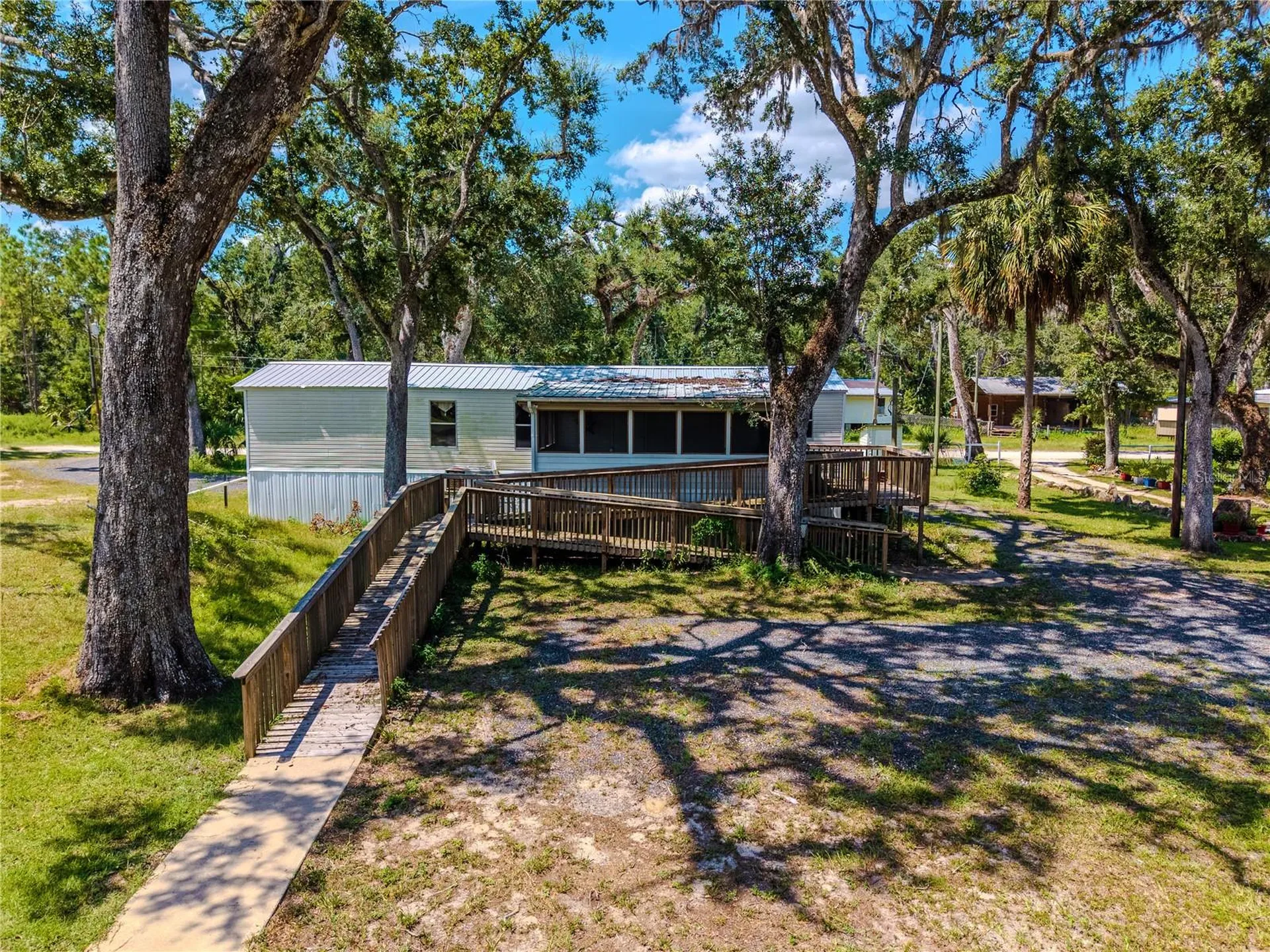 2008 River Road NE Steinhatchee FL 32359