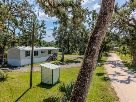 2008 River Road NE Steinhatchee FL 32359