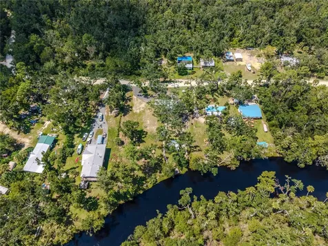 2008 River Road NE Steinhatchee FL 32359