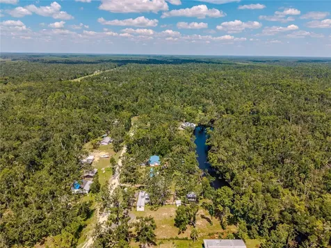 2008 River Road NE Steinhatchee FL 32359