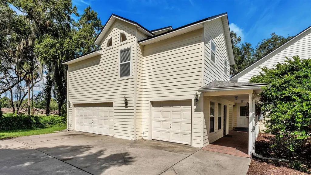 1632 Regal Cove Court Kissimmee FL 34744