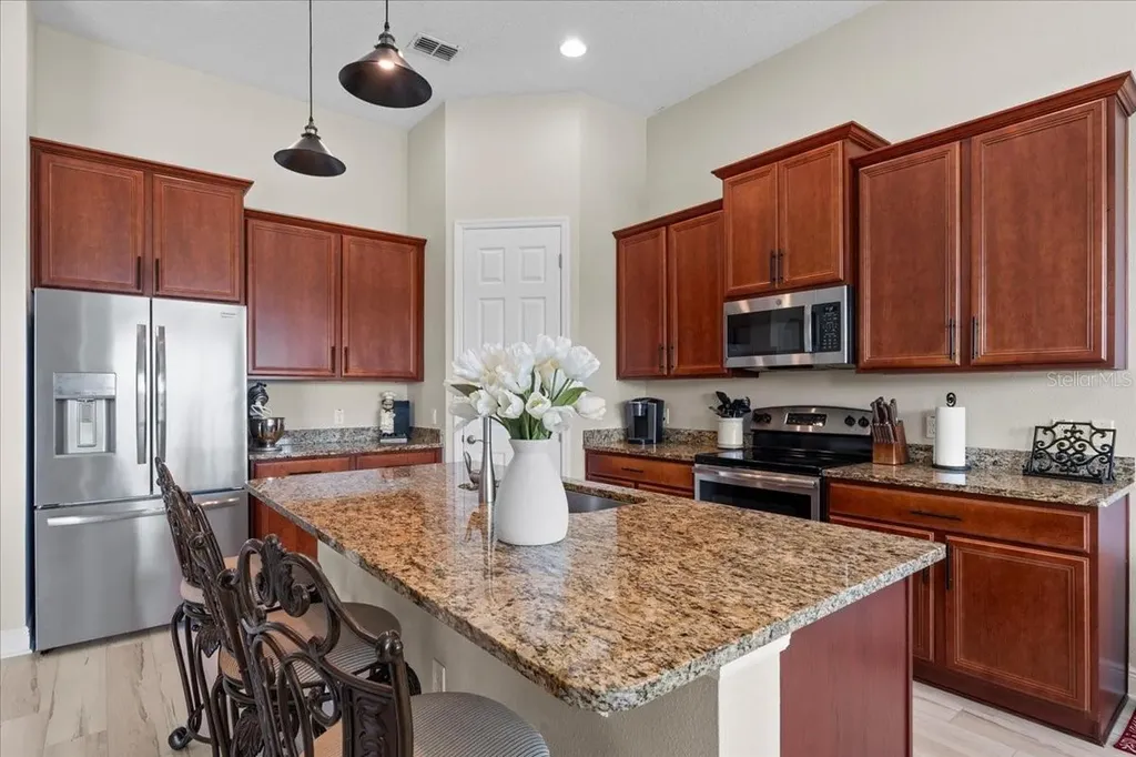 3715 Paradiso Circle Kissimmee FL 34746