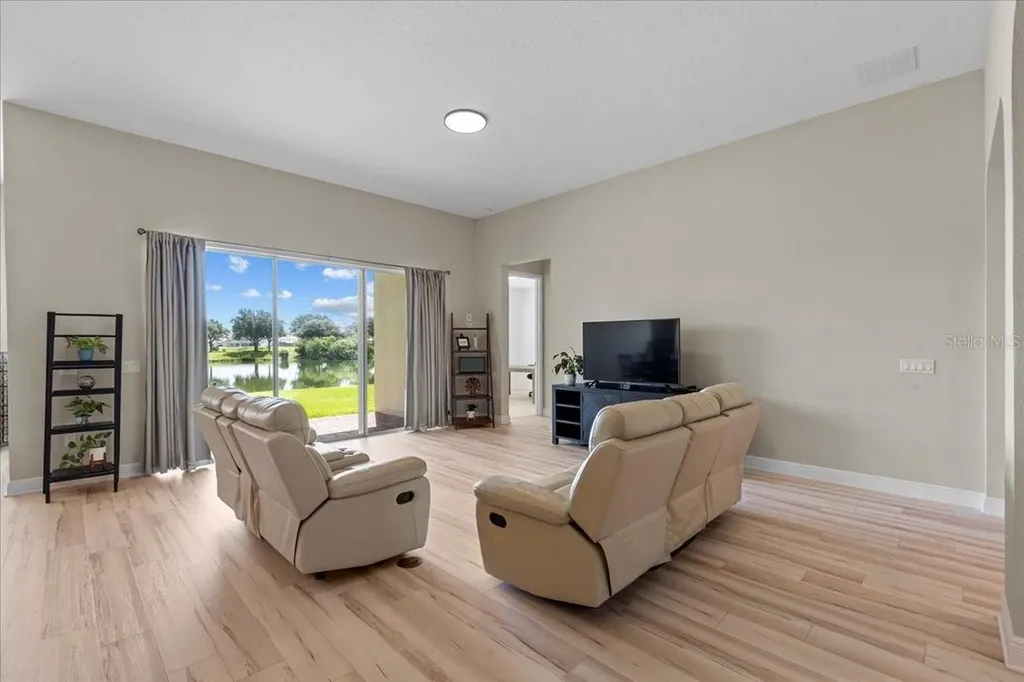 3715 Paradiso Circle Kissimmee FL 34746