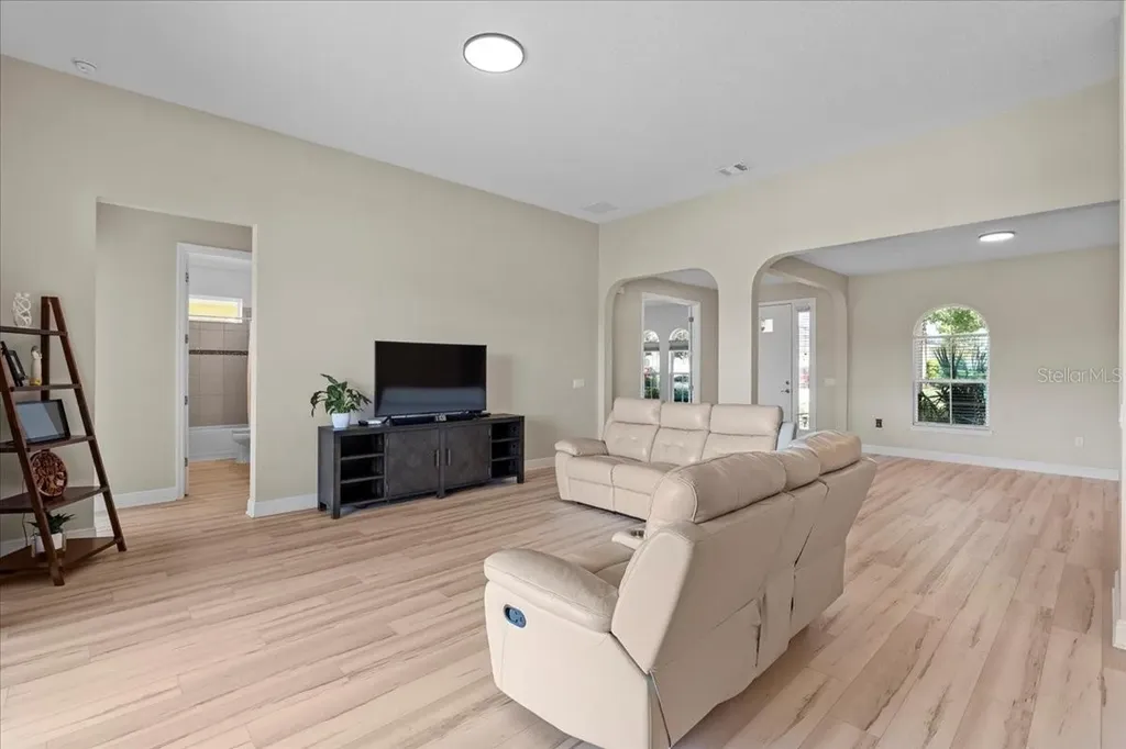 3715 Paradiso Circle Kissimmee FL 34746