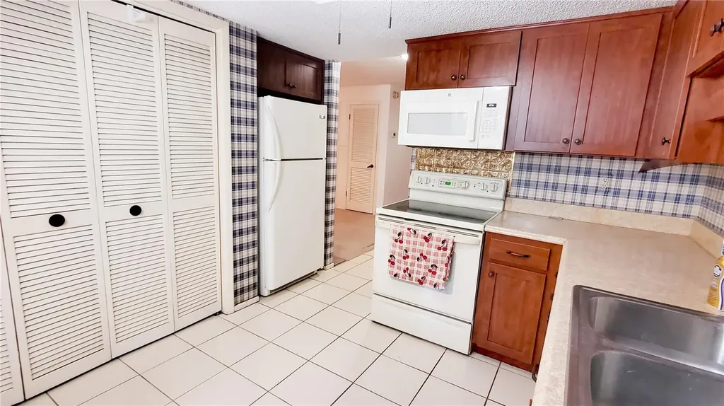 603 Baldwin Avenue Safety Harbor FL 34695