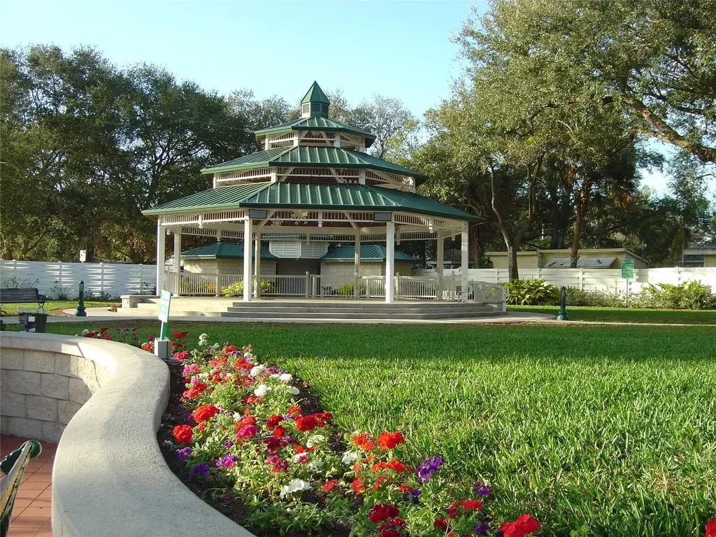603 Baldwin Avenue Safety Harbor FL 34695
