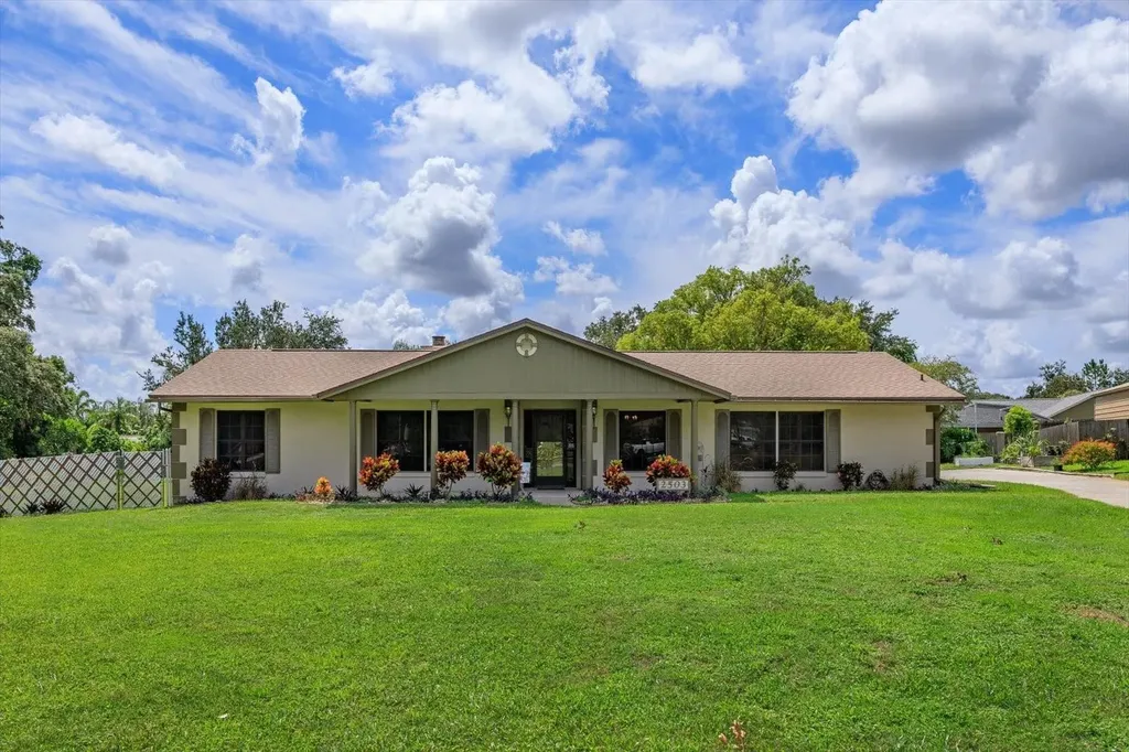 2503 Woodhaven Court Orlando FL 32818