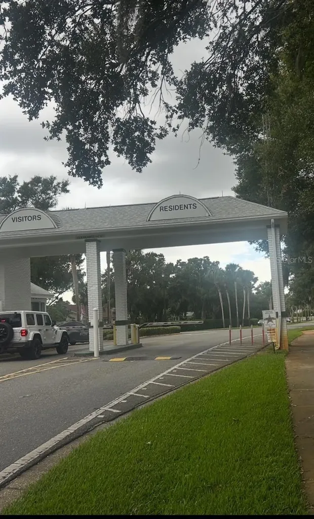 25119 Cranes Roost Circle Leesburg FL 34748