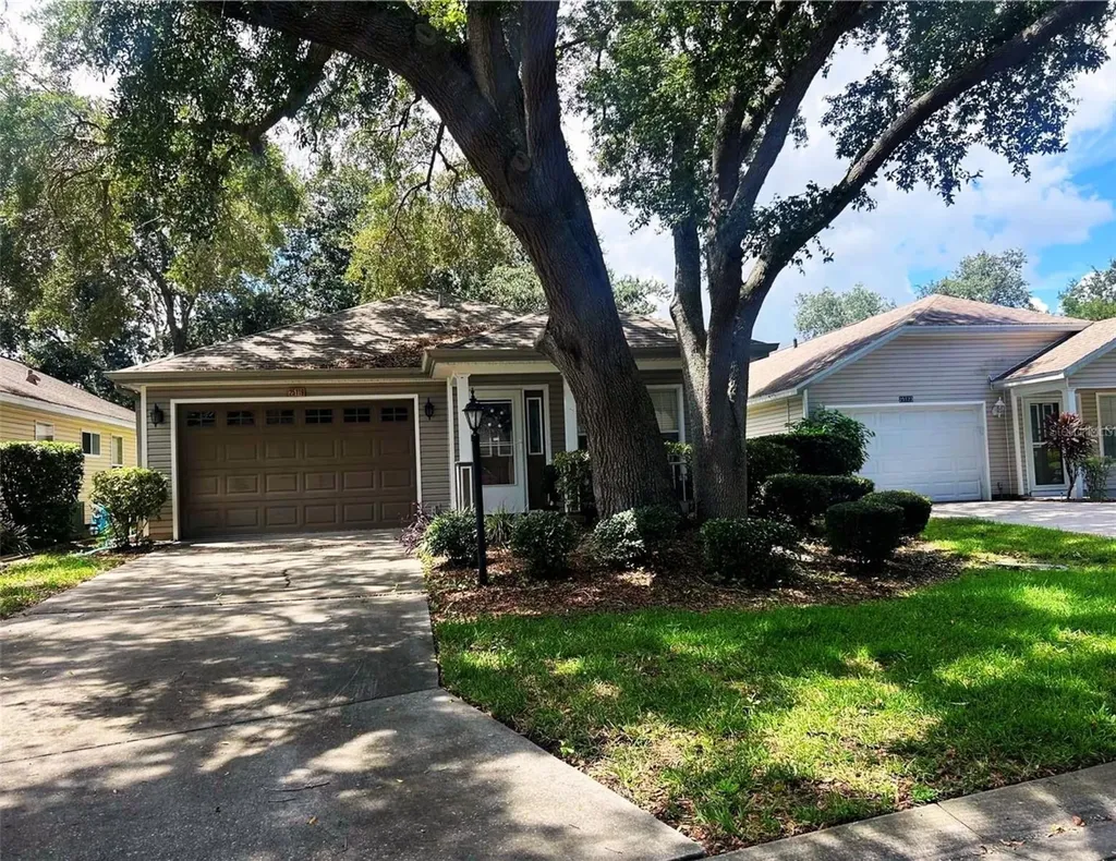 25119 Cranes Roost Circle Leesburg FL 34748
