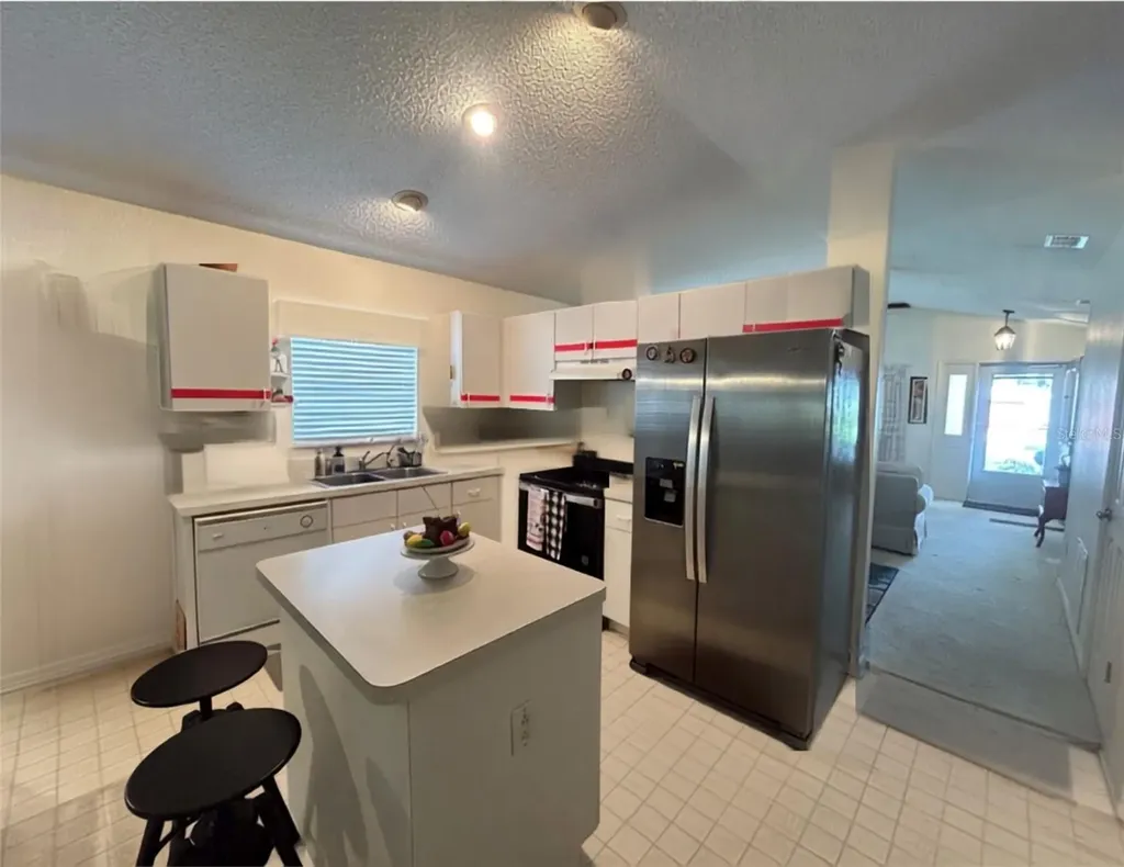 25119 Cranes Roost Circle Leesburg FL 34748