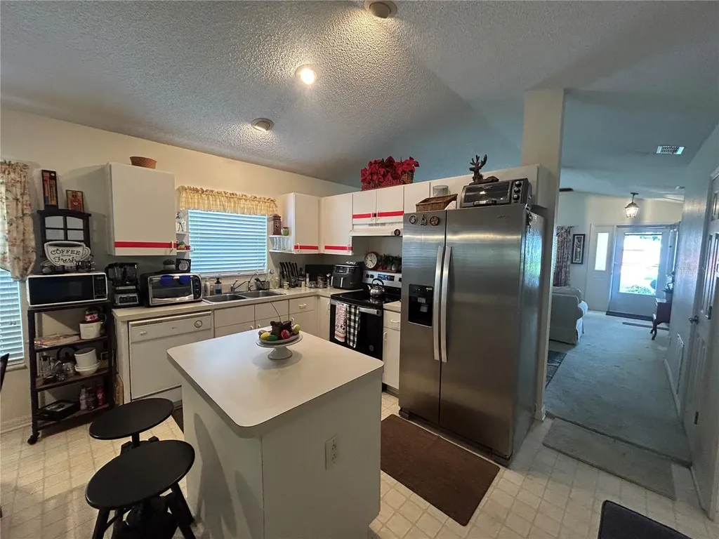 25119 Cranes Roost Circle Leesburg FL 34748