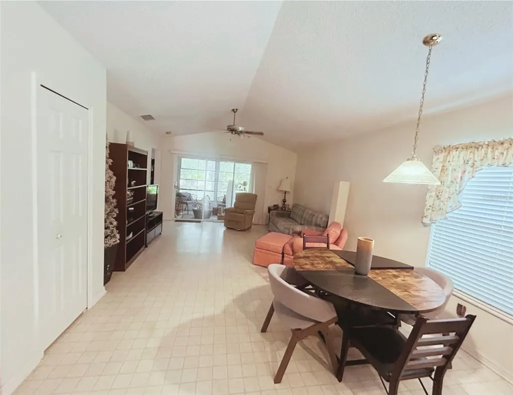 25119 Cranes Roost Circle Leesburg FL 34748