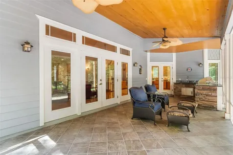 6916 NW 67th Avenue Gainesville FL 32653