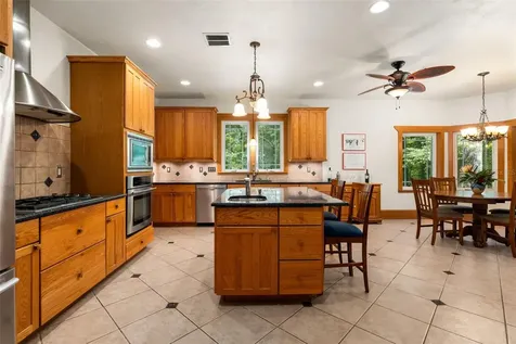 6916 NW 67th Avenue Gainesville FL 32653