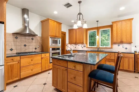 6916 NW 67th Avenue Gainesville FL 32653