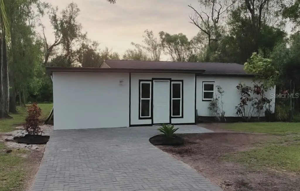 2638 S Myrtle Avenue Sanford FL 32773