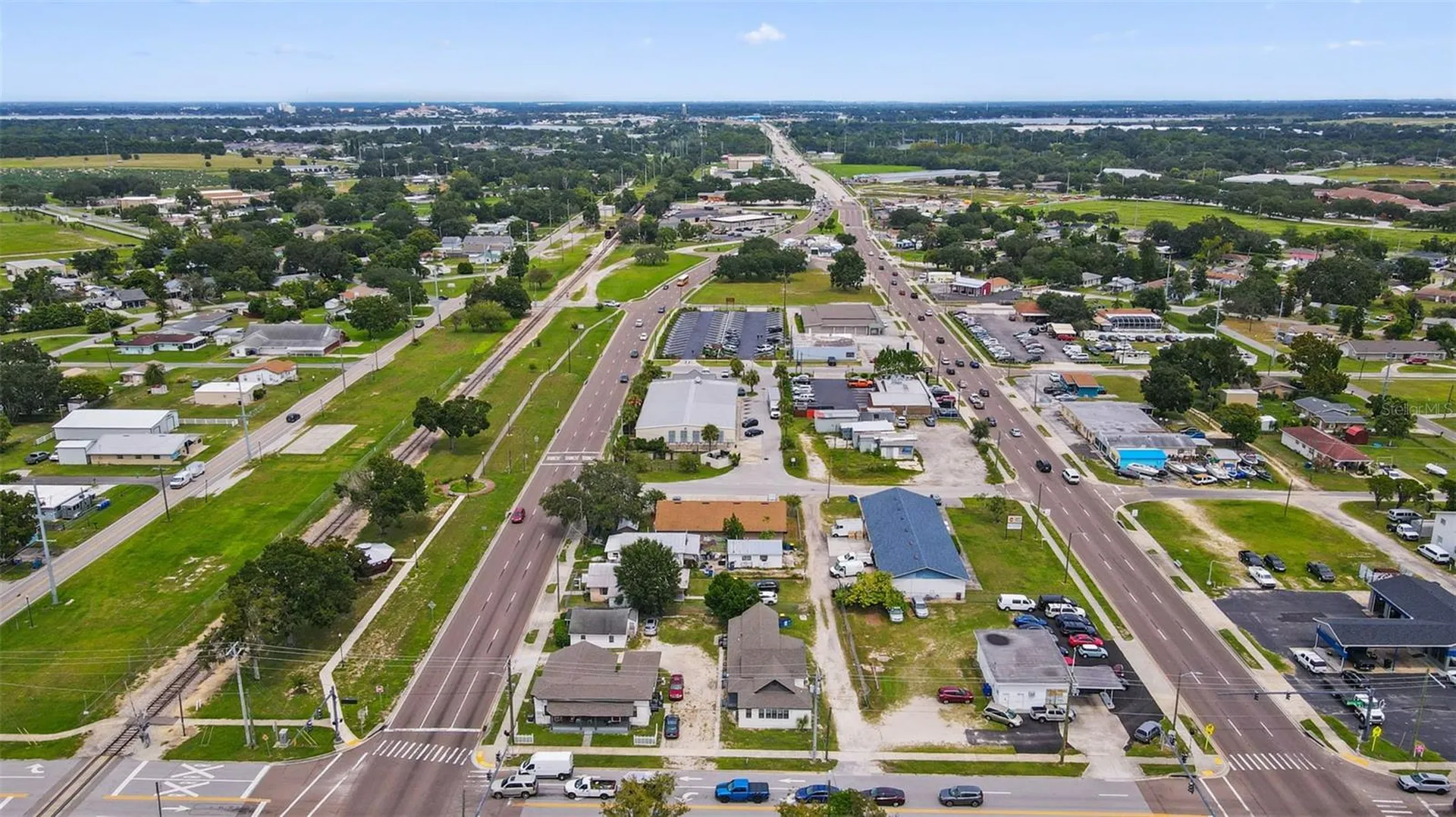 19 W Eagle Avenue Eagle Lake FL 33839