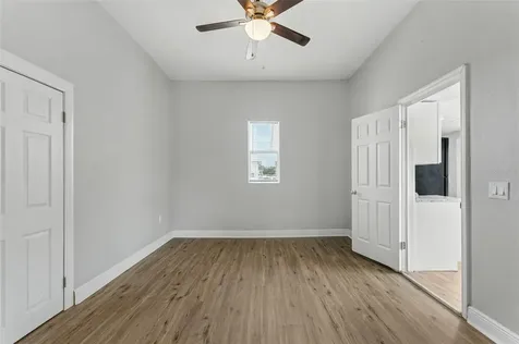19 W Eagle Avenue Eagle Lake FL 33839