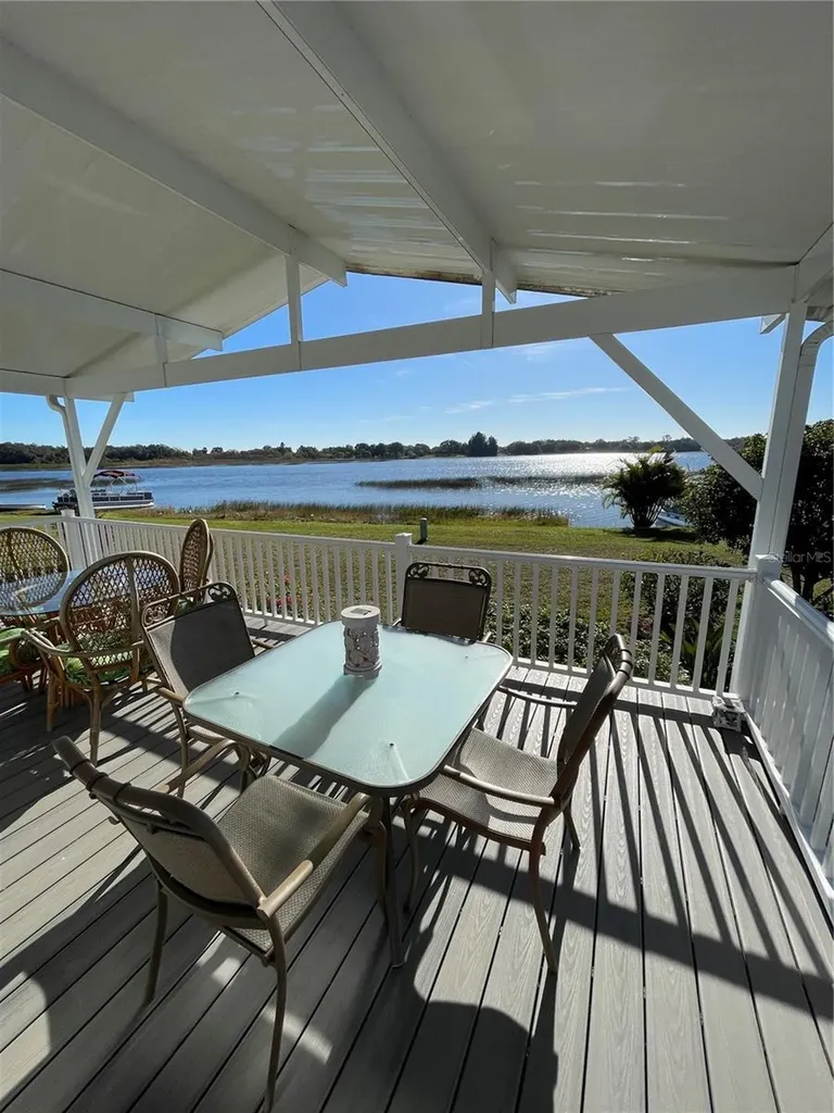 21 Queen Of Waters Street Lake Wales FL 33898