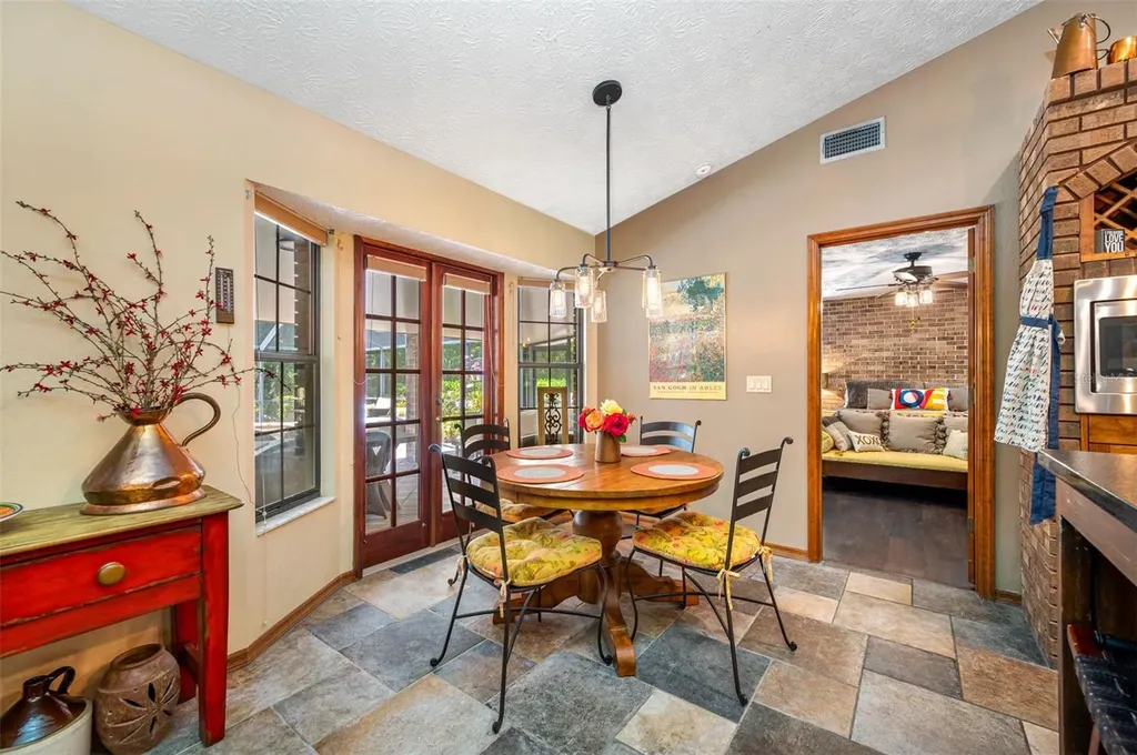 9206 65th Avenue E Bradenton FL 34202
