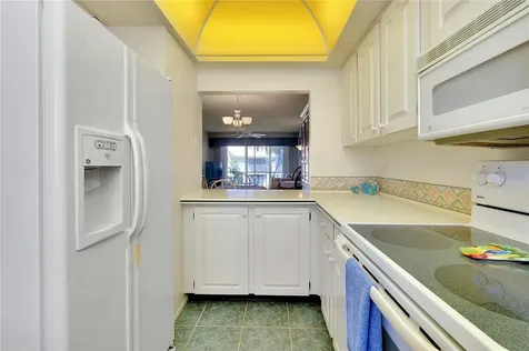 2280 Stickney Point Road Sarasota FL 34231