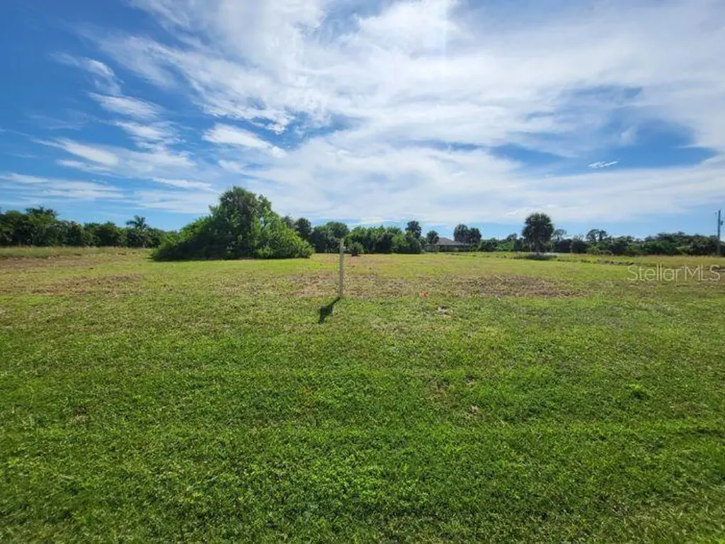 103 Bonita Drive Rotonda West FL 33947
