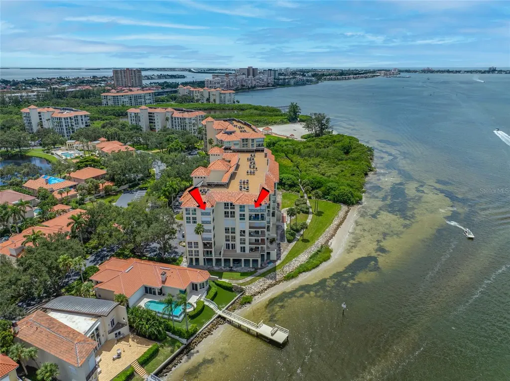 4717 Dolphin Cay Lane S St Petersburg FL 33711