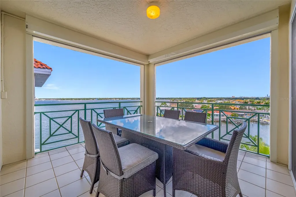 4717 Dolphin Cay Lane S St Petersburg FL 33711