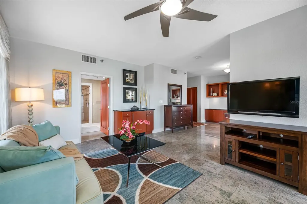 4717 Dolphin Cay Lane S St Petersburg FL 33711