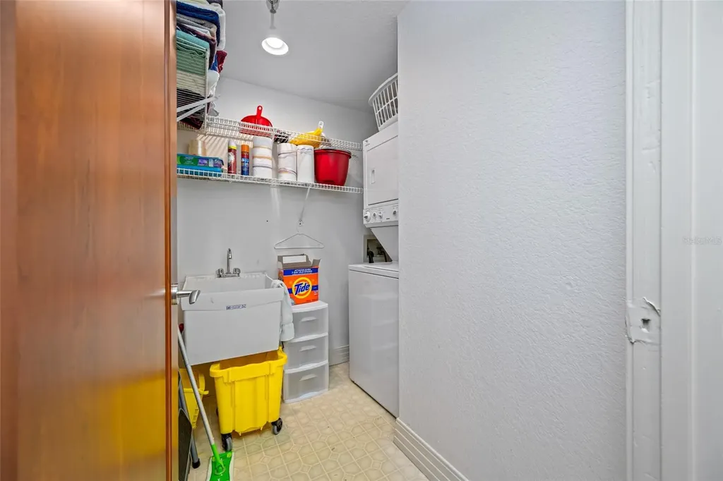 4717 Dolphin Cay Lane S St Petersburg FL 33711