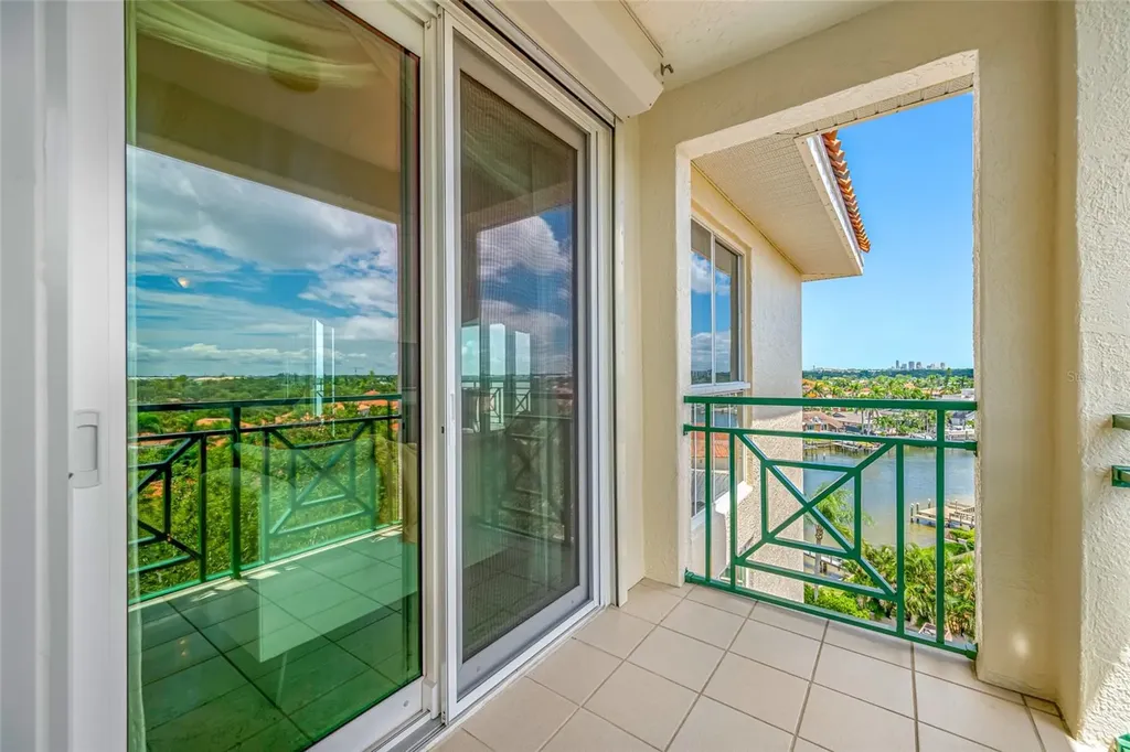 4717 Dolphin Cay Lane S St Petersburg FL 33711