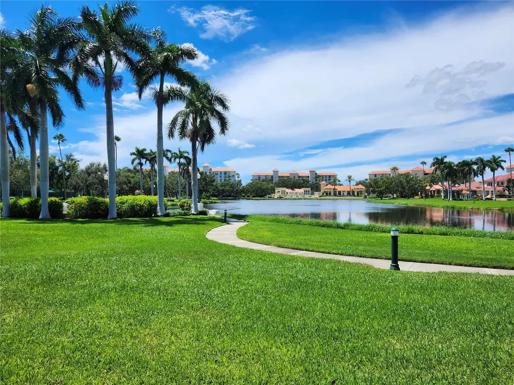4717 Dolphin Cay Lane S St Petersburg FL 33711