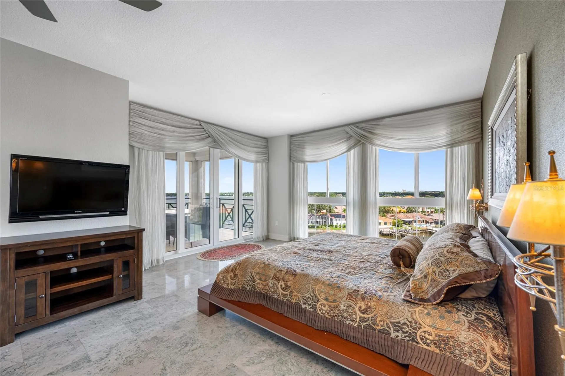 4717 Dolphin Cay Lane S St Petersburg FL 33711