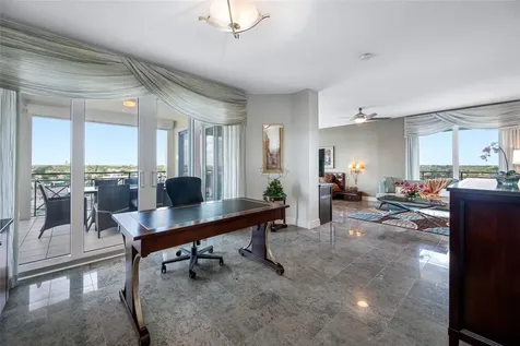 4717 Dolphin Cay Lane S St Petersburg FL 33711