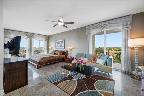 4717 Dolphin Cay Lane S St Petersburg FL 33711