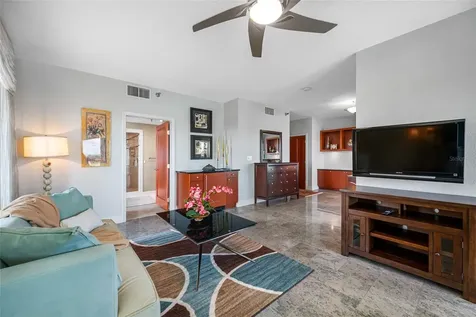 4717 Dolphin Cay Lane S St Petersburg FL 33711