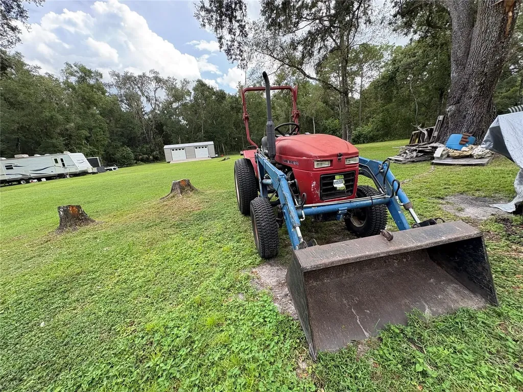 Lucilles Shady Lane Nobleton FL 34661
