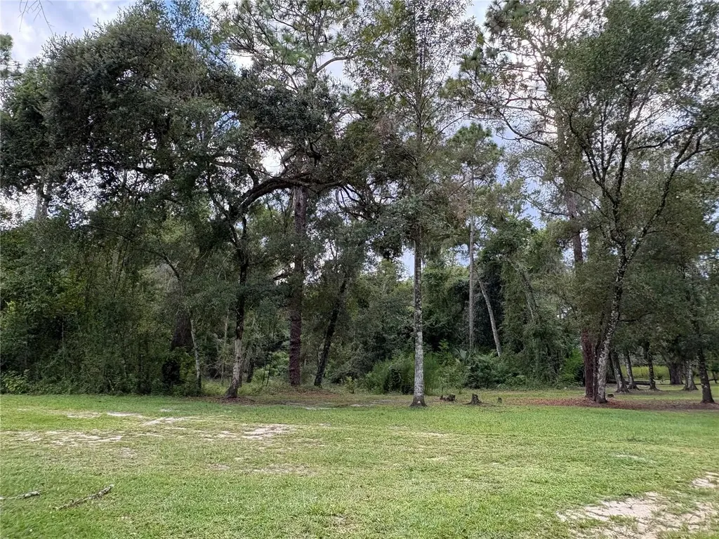Lucilles Shady Lane Nobleton FL 34661
