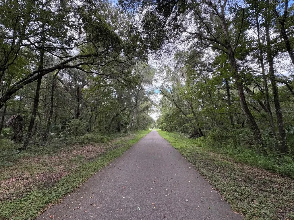 Lucilles Shady Lane Nobleton FL 34661