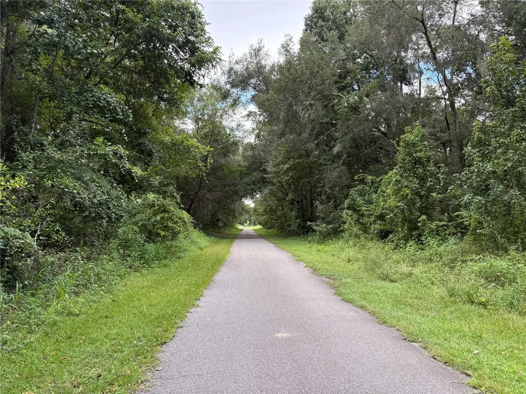 Lucilles Shady Lane Nobleton FL 34661