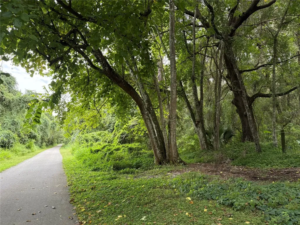 Lucilles Shady Lane Nobleton FL 34661