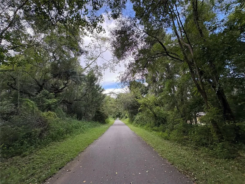 Lucilles Shady Lane Nobleton FL 34661