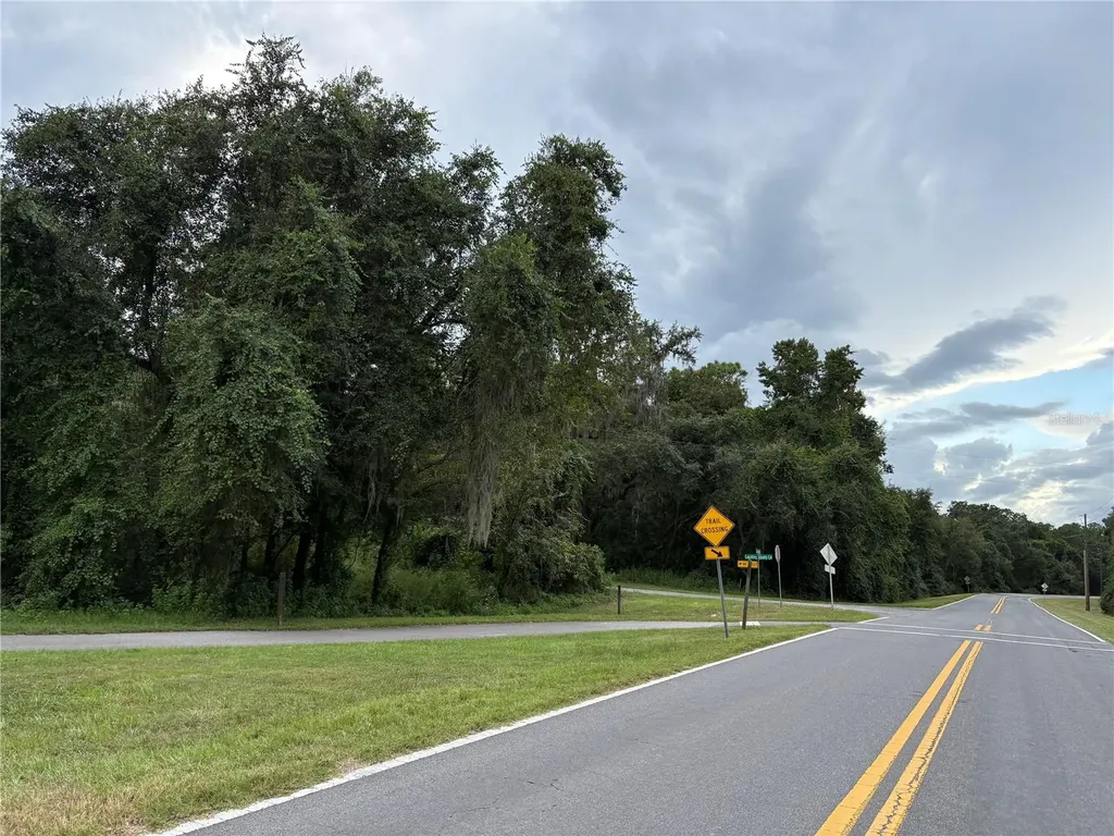 Lucilles Shady Lane Nobleton FL 34661
