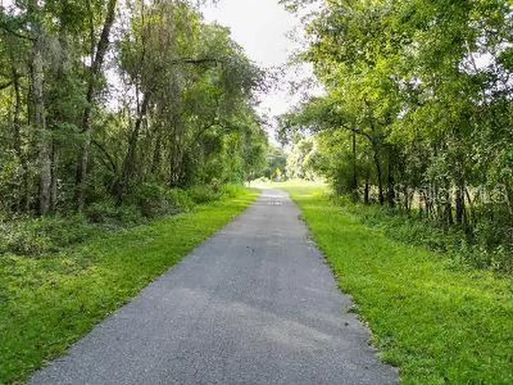 Lucilles Shady Lane Nobleton FL 34661