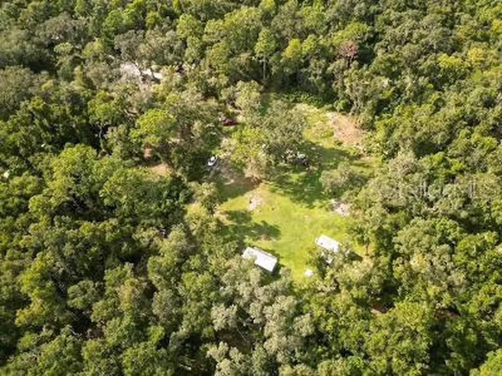 Lucilles Shady Lane Nobleton FL 34661