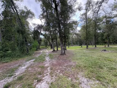 Lucilles Shady Lane Nobleton FL 34661