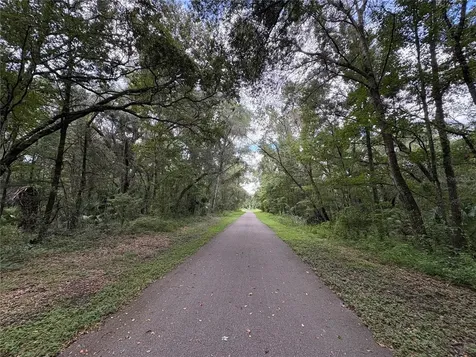 Lucilles Shady Lane Nobleton FL 34661