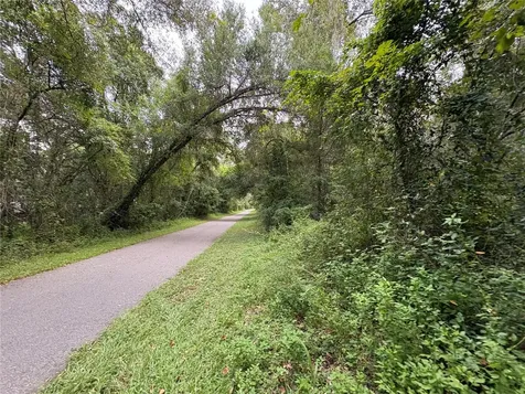 Lucilles Shady Lane Nobleton FL 34661