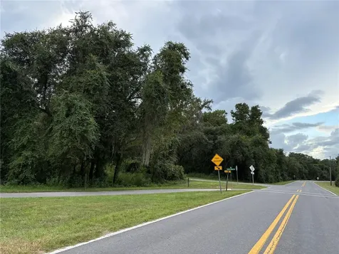 Lucilles Shady Lane Nobleton FL 34661