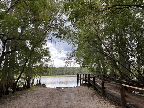 Lucilles Shady Lane Nobleton FL 34661
